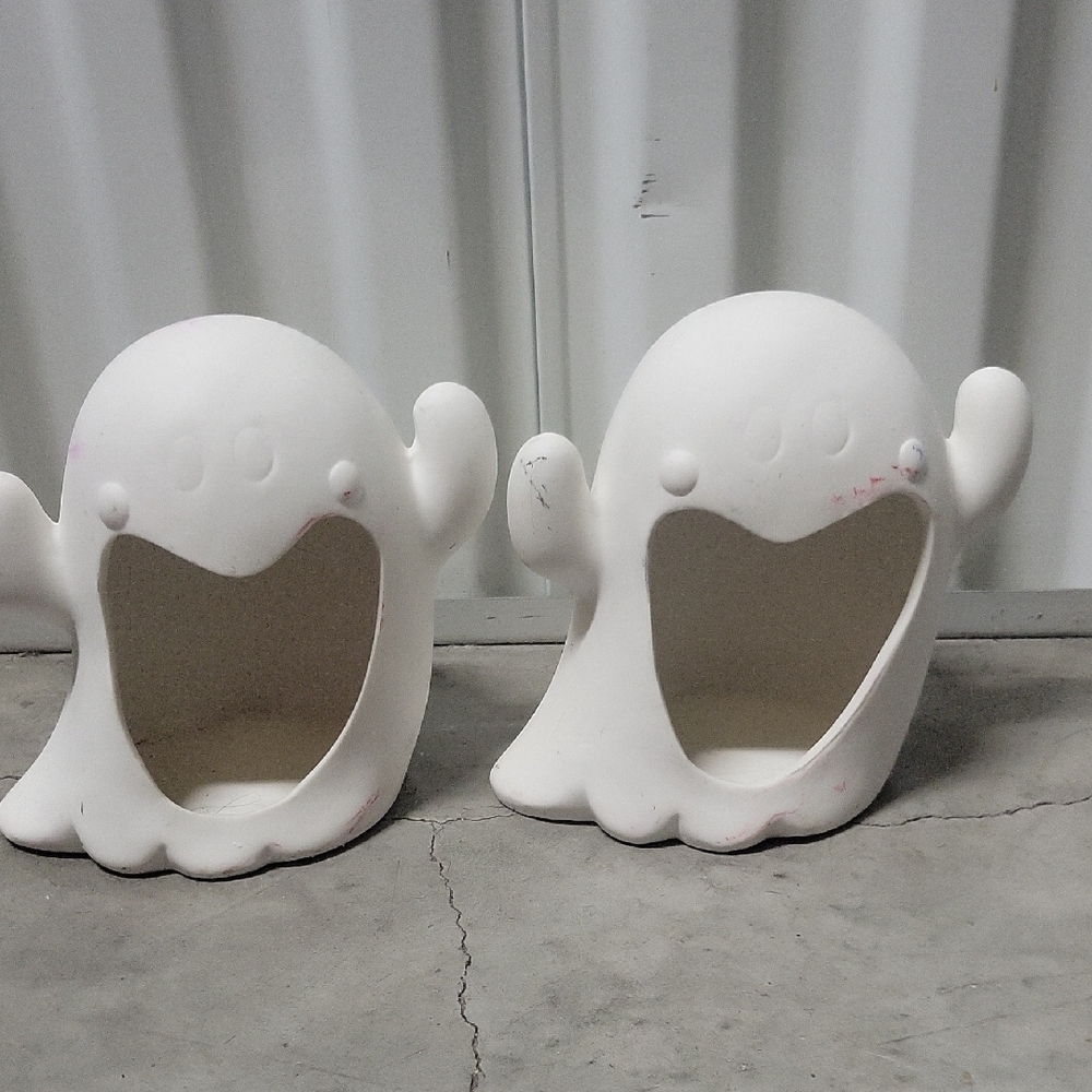 White Ghost Shaped Candle Holder For Projects. Paint Them As You Like